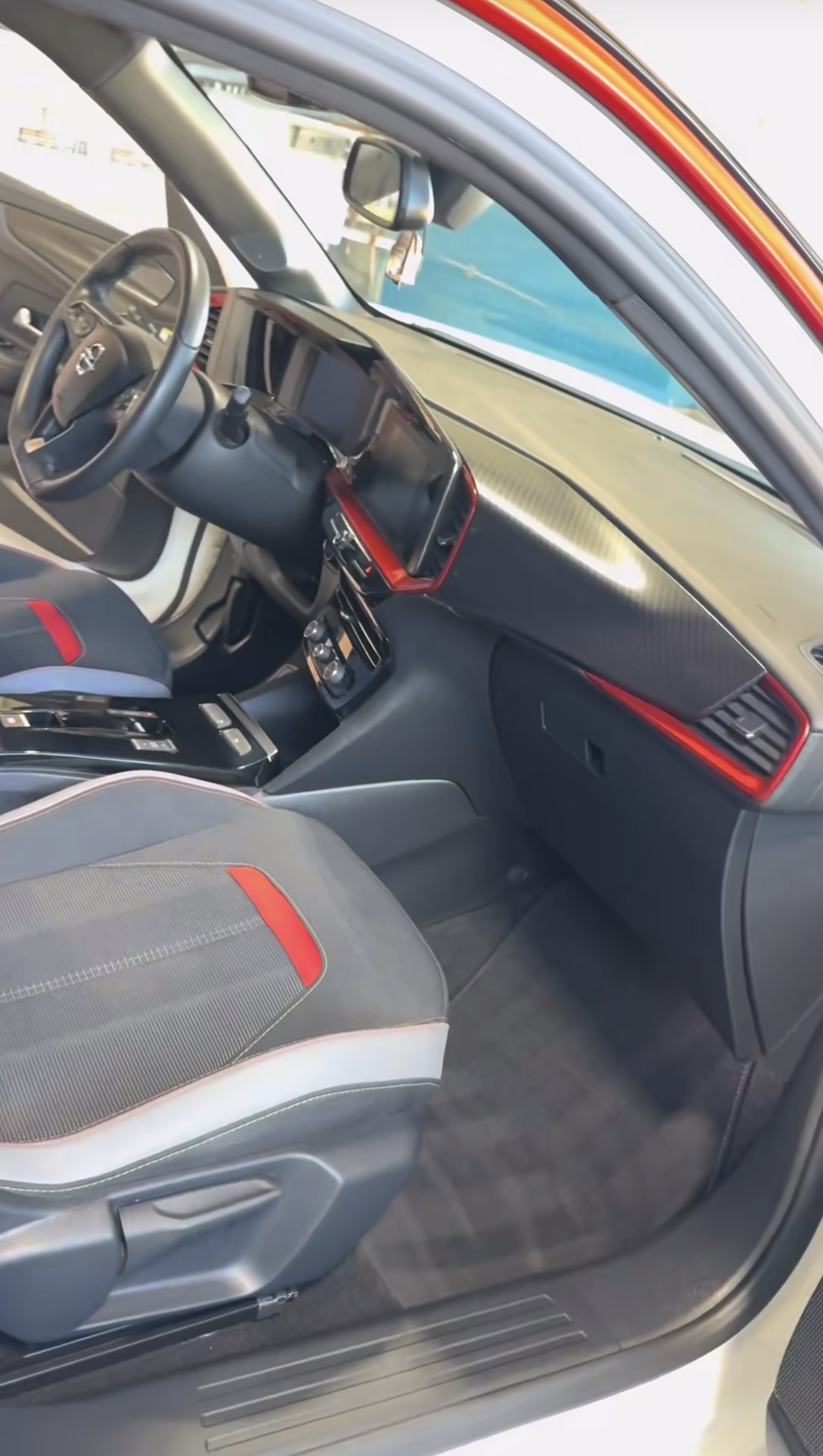 Interior detaliat de MTZ Detailing